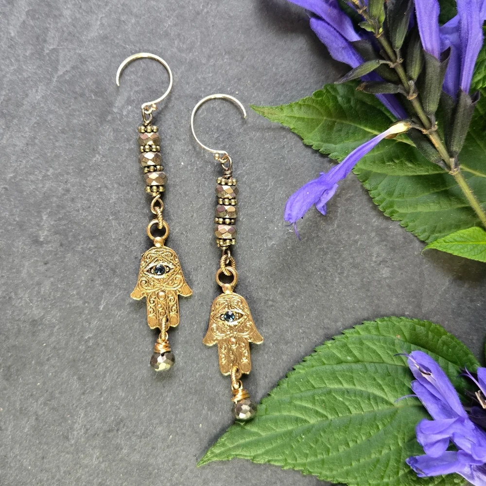 NWT Trollbinde Hamsa Dangle Earrings